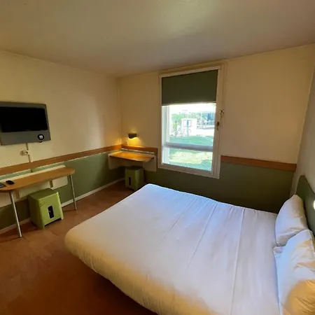 Ibis Budget Est Porte D'aubagne Marseille