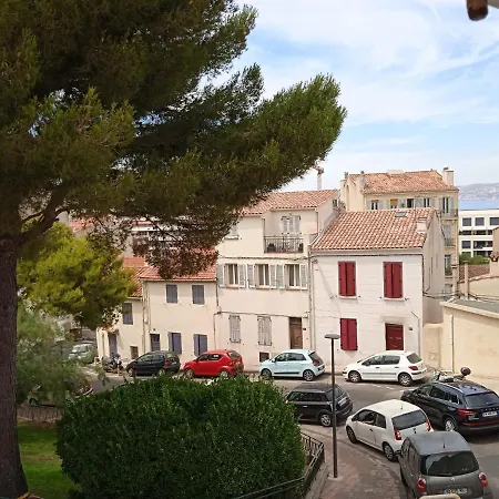 Appartement Le Nid D'oiseau De St Victor / St Victor's Bird's Nest Marseille