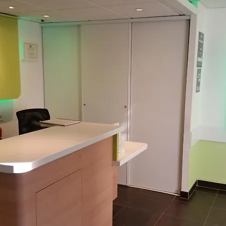Ibis Budget Est Porte D'aubagne 2* Marseille