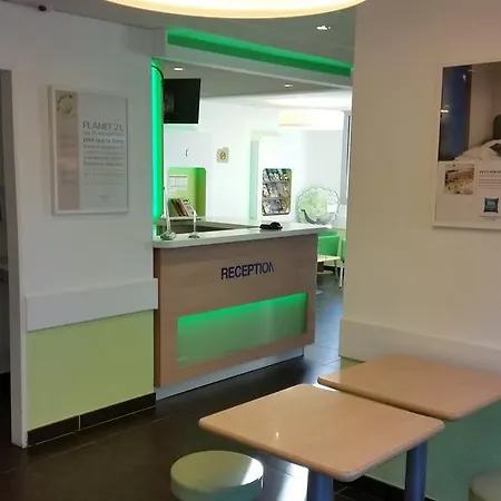 Hotel Ibis Budget Est Porte D'aubagne Marseille