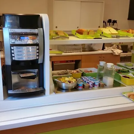 Hotel Ibis Budget Est Porte D'aubagne Marseille