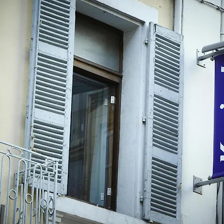 Kyriad Centre Paradis-préfecture Hotel 3*