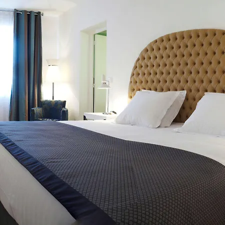 Mercure Centre Bompard La Corniche Otel