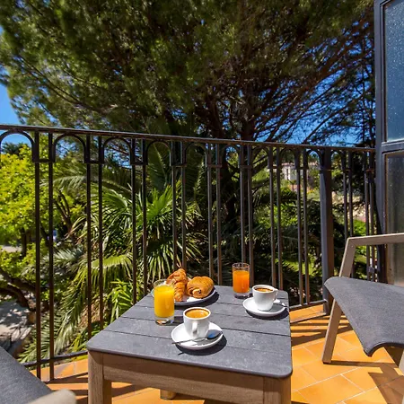 Otel Mercure Centre Bompard La Corniche 4*
