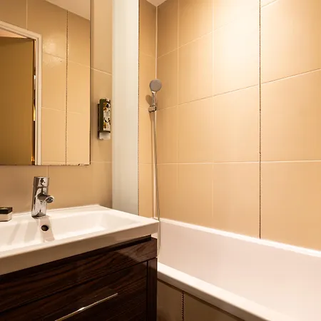 Carre Vieux Port Hotel Marseilles