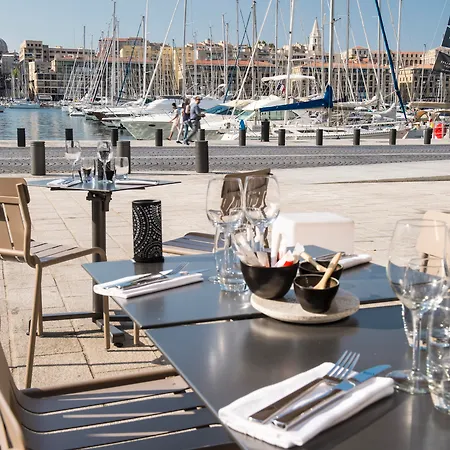 Hotel Radisson Blu Vieux Port