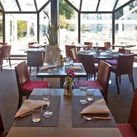 Hotel Novotel Est 4*