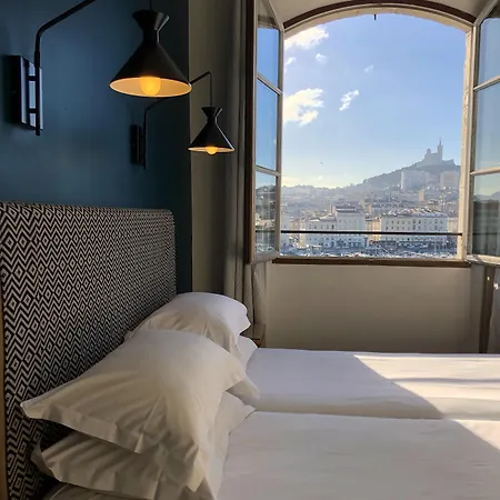 Belle-vue Vieux-port Hotel 3*