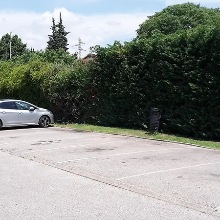 Ibis Budget Est Porte D'aubagne 2*