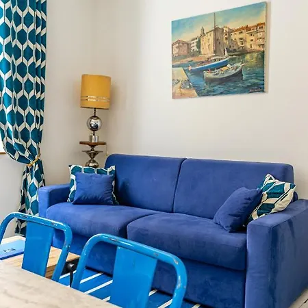 Bleu 29m2, 120m Vieux-port , Clim ,wifi, Acces Autonome Avec Code Apartment Marseille