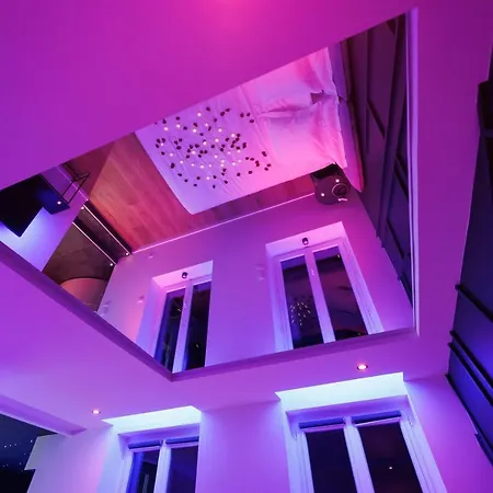 La Purple Apartment *