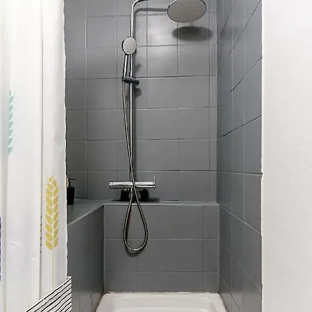 Apartment Escale St Charles - 150m De La Gare, Vue Sur Notre-dame De La Garde Marseille