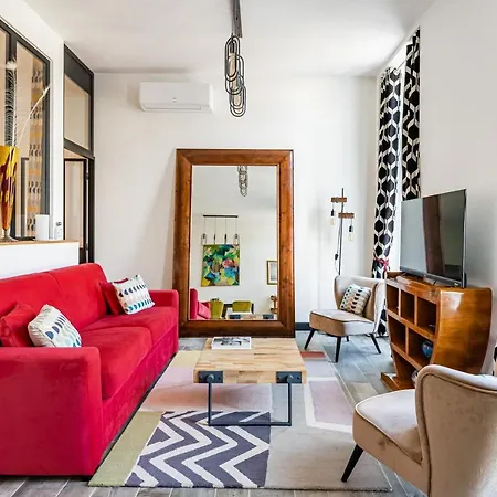 T2 Chic, Vue Vieux-port Et Notre Dame, Atypique, Calme, Clim, 48m2, Acces Autonome Avec Code Apartment