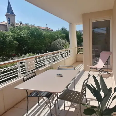 : Joli T2 Et Collines + Terrasse Marseille