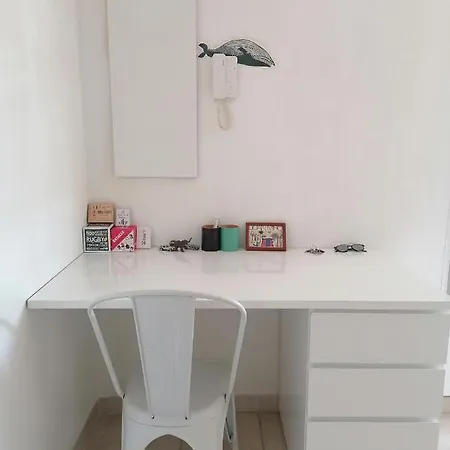 : Joli T2 Et Collines + Terrasse * Marseille