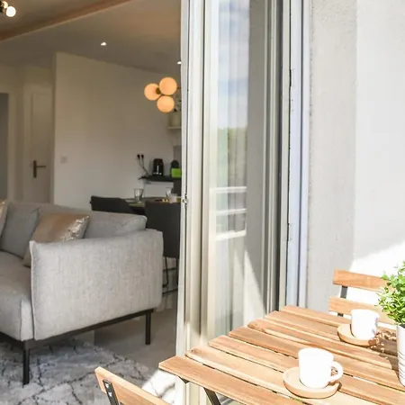 Standing 2 Avec Balcon Et Parking Apartment Marseille