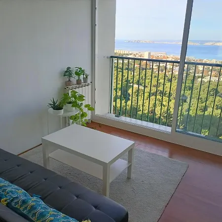 **** Roy D Espagne, Up To 7 People, View In Safe **** *