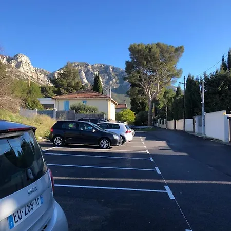 Petite Maison Dans Le Parc National Des Calanques * Marseille