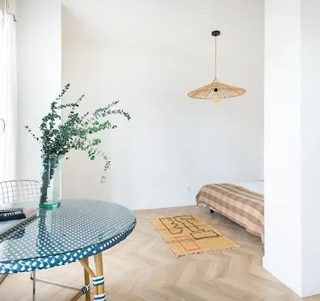 Nau Apartment