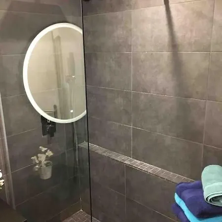 Flc - 3 Bedrooms -max 10 Guests - Gare St Charles 1,5km Hyper Center *