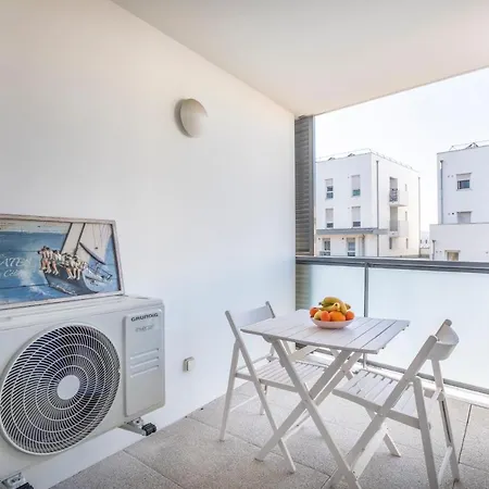 New Joliette Comfortable Well Located With Private Parking *