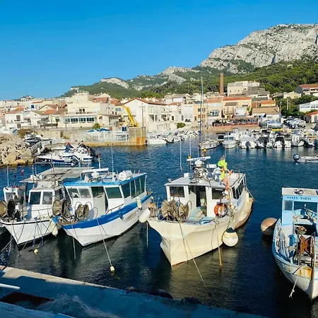 Authentique T3 Calme Entre Et Calanques Apartment