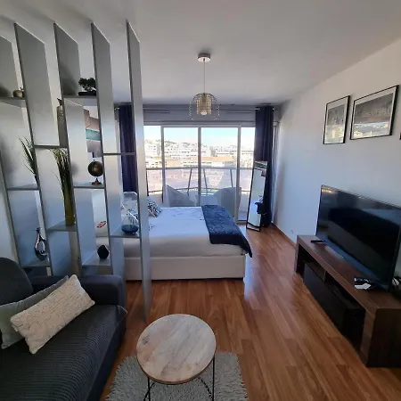 Apartment T1 Prado Chanot *
