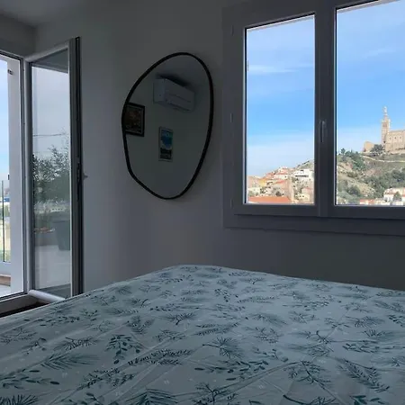 Les Balcons Du Roucas Blanc