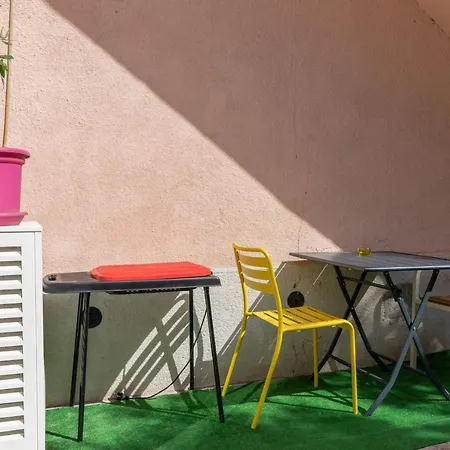 Le Petit Nid Des Chutes Lavies Casa de hóspedes