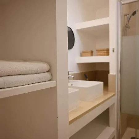 Apartment Magnifique T4, Des Catalans *
