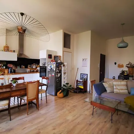 Spacieux Et Lumineux Apartment *