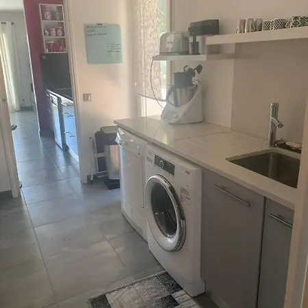 Magnifique Privee Avec Piscine Proche Villa *
