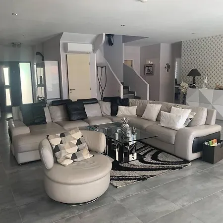 Magnifique Privee Avec Piscine Proche