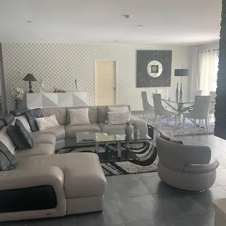 Villa Magnifique Privee Avec Piscine Proche *