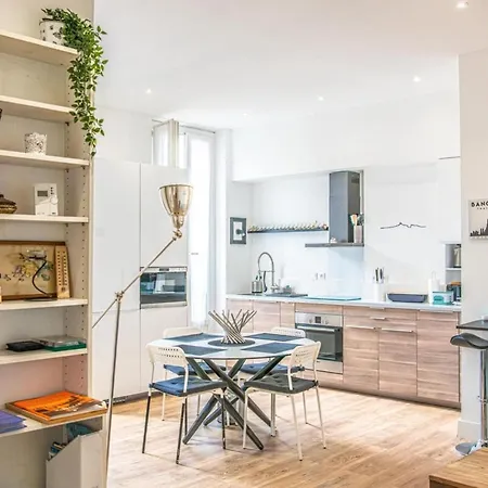 Grand 2 Avec Balcon Parc Longchamp Apartment Marseille