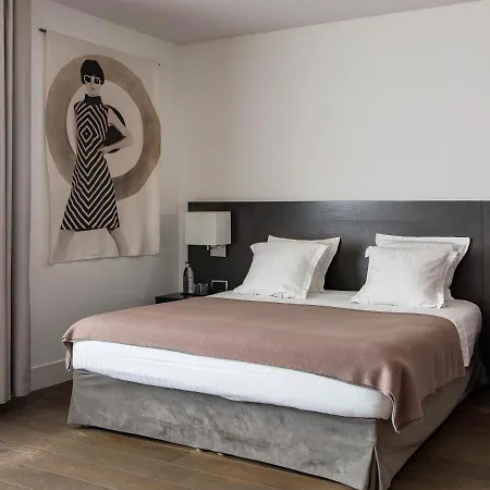 Hotel New Of - Vieux Port 4*