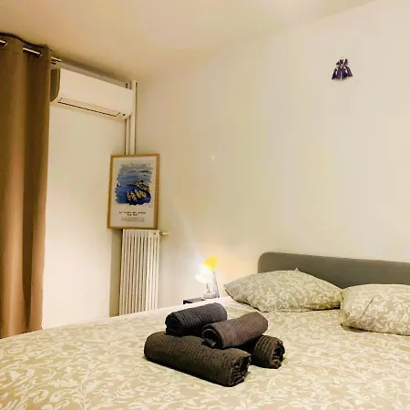 Wonderful Place Near Vieux Port 56m2 Apartment *