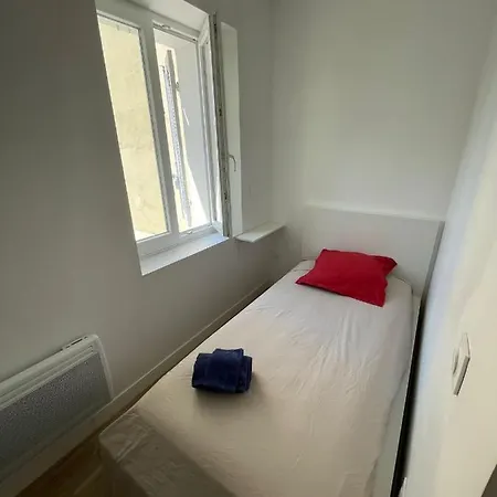 Joli Plein Sud 15mn Des Plages Et Wifi Gratuit Daire Marsilya