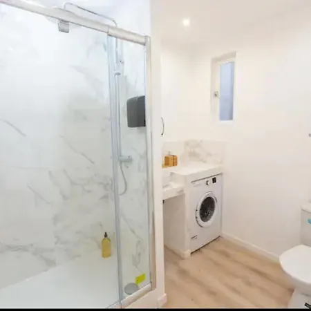 Centre T2 Joliette Apartment
