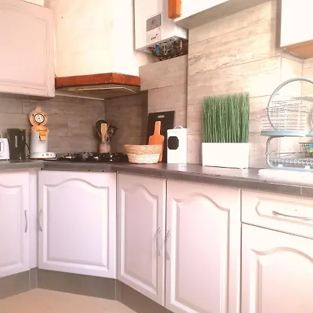 Spacieux Et Agreable Appartamento