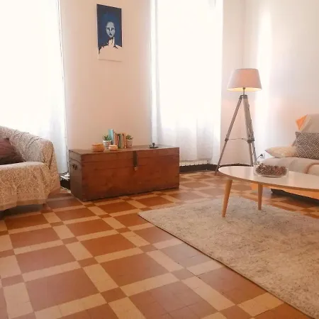 Spacieux Et Agreable Appartamento