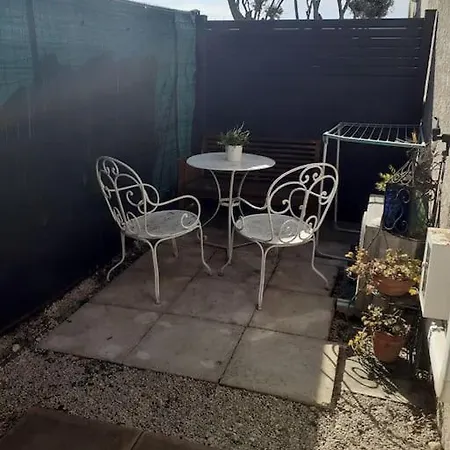 Studio- Terrasse -place De Parking Privé Apartment