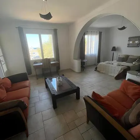 Villa Bord De Avec Piscine Marseille