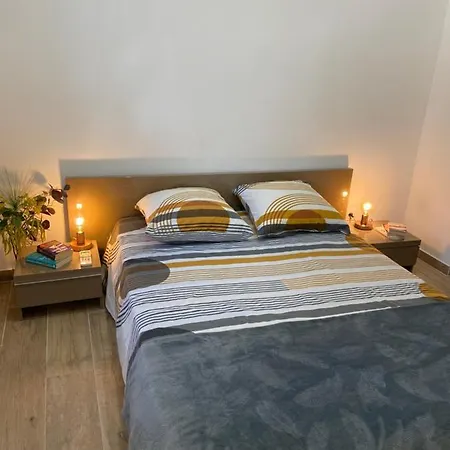 Chic Des Catalans Apartamento *