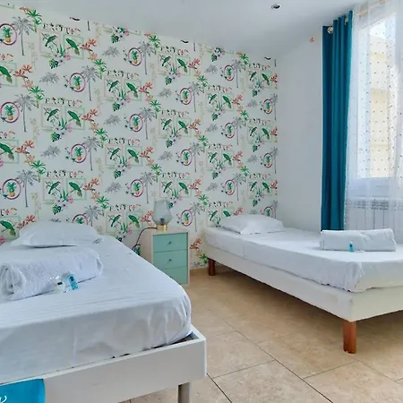 Appartement T4 Avec 3 Et Balcon A Mazargues