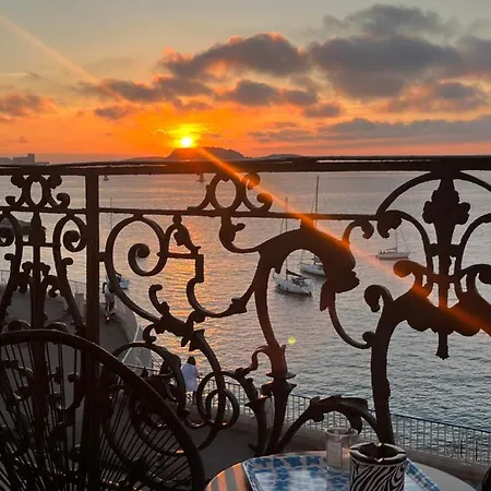 Appartement Sur La Corniche Kennedy Face A La Marseille