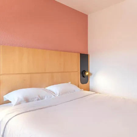 La Valentine Porte D'aubagne 3* Marselha