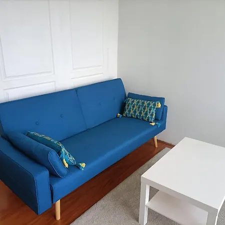 **** Roy D Espagne, Up To 7 People, View In Safe **** *