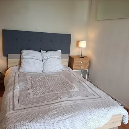 **** Roy D Espagne, Up To 7 People, View In Safe **** Appartement