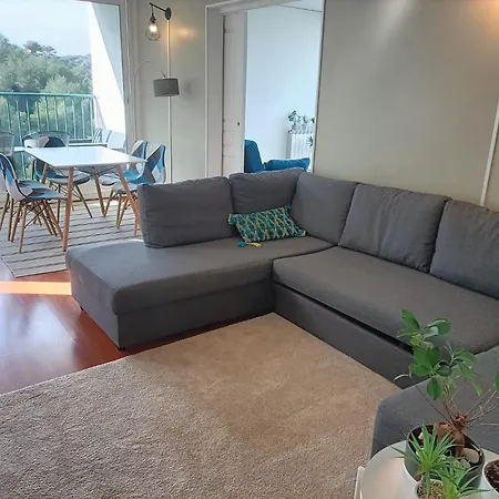 **** Roy D Espagne, Up To 7 People, View In Safe ****